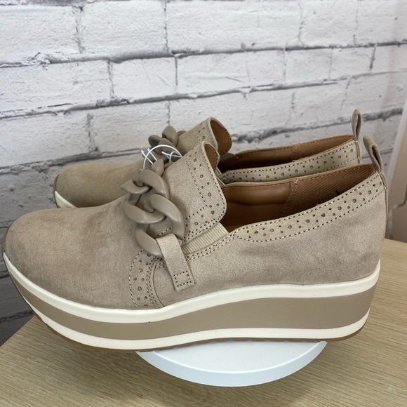 Mad Love Tan Platform Mary Jane Slip On Loafers - Picture 4 of 11